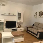 Family Friendly House With A Swimming Pool Kostanje, Omis - 14176 Σπίτι διακοπών Kostanje