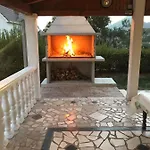 Σπίτι διακοπών Family Friendly House With A Swimming Pool Kostanje, Omis - 14176 *