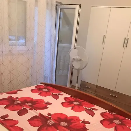 Дом отдыха Family Friendly House With A Swimming Pool Kostanje, Omis - 14176 Kostanje
