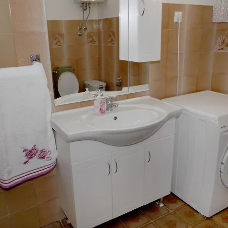 Family Friendly House With A Swimming Pool Kostanje, Omis - 14176 Дом отдыха