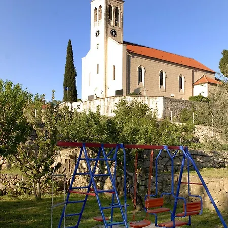 Σπίτι διακοπών Family Friendly House With A Swimming Pool Kostanje, Omis - 14176